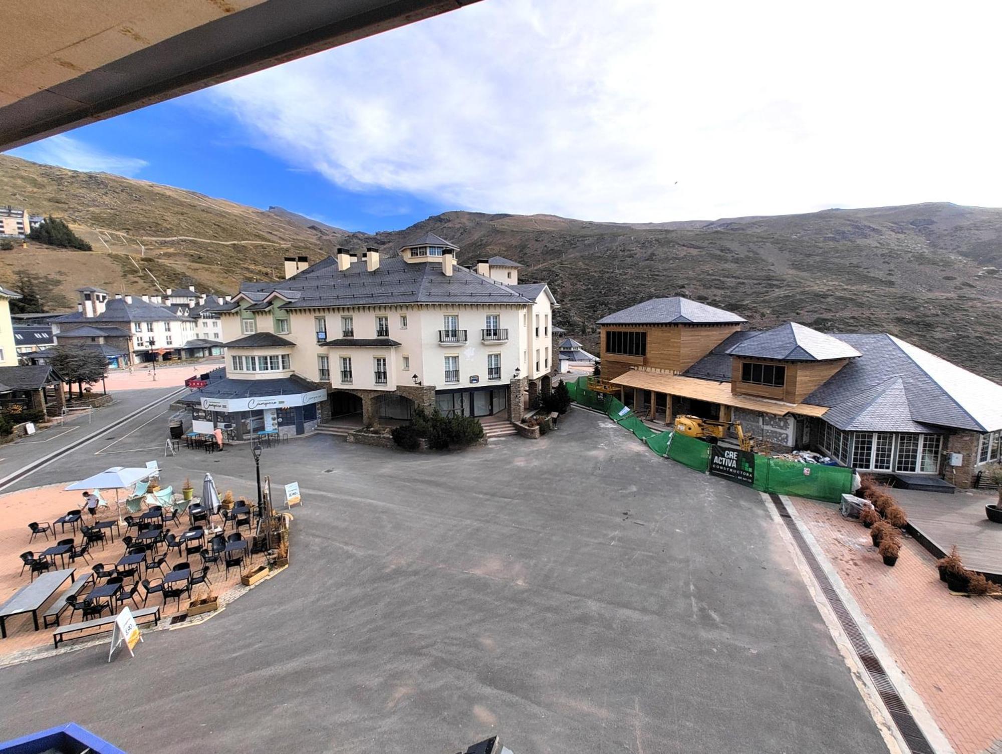 Ski Plaza Sierra Nevada & Zona Baja 외부 사진